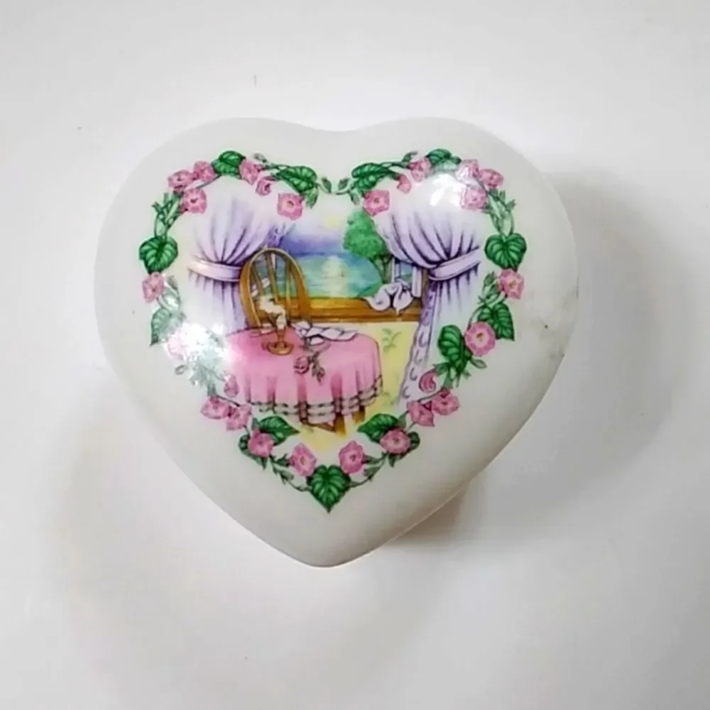 VTB Box Series Limited Edition Of 19,500 Fine Porcupine Heritage House1985s Home